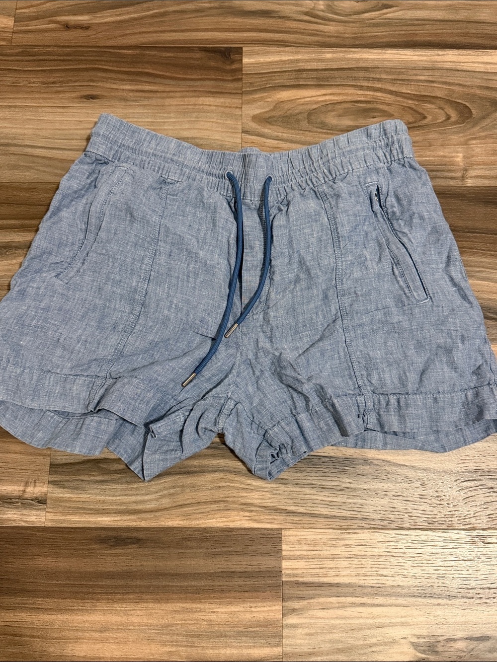 Athleta Cabo Linen Textured 4” Shorts Women's Sz. 10 Blue Chambray Elastic